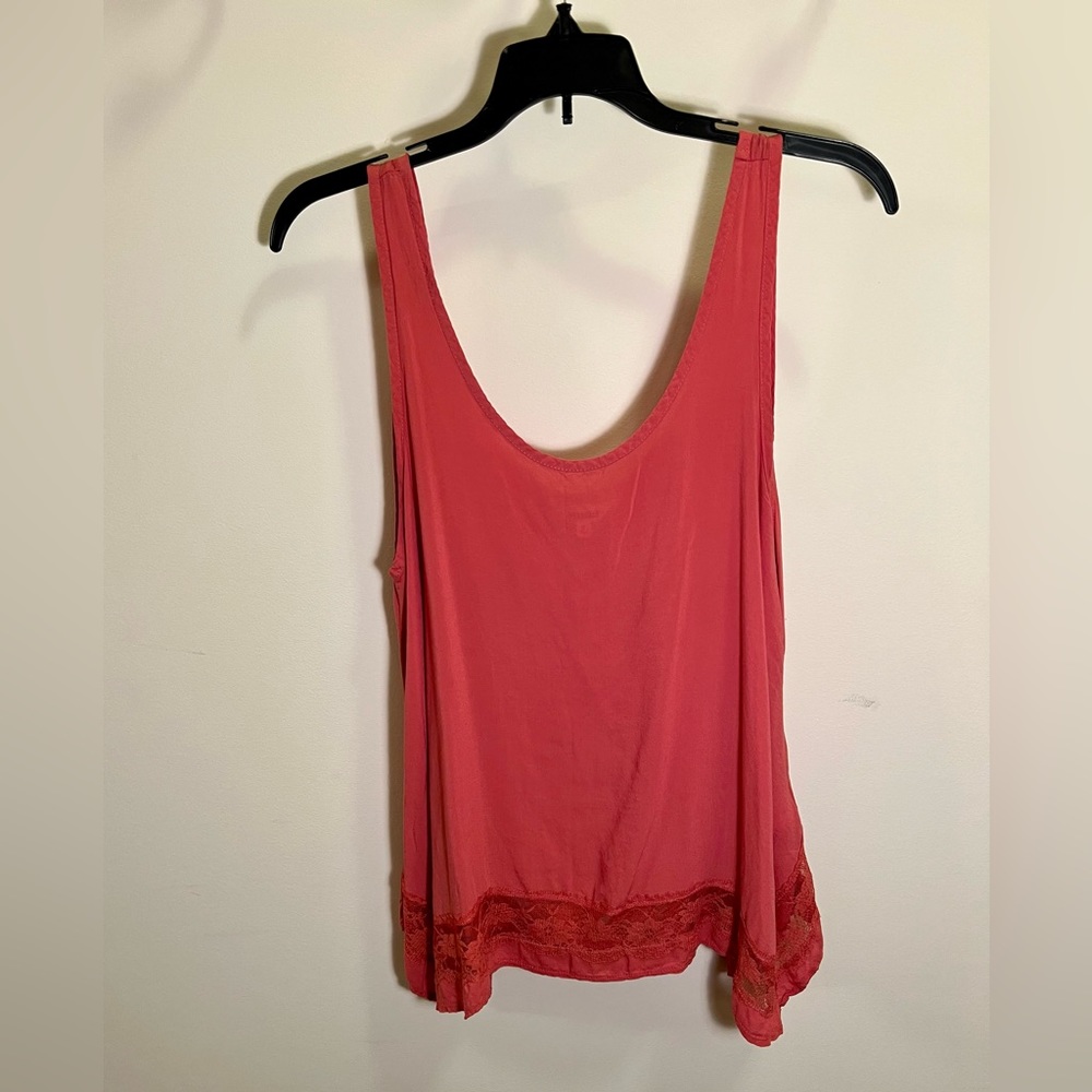 Rust colored Mudd sleeveless tunic